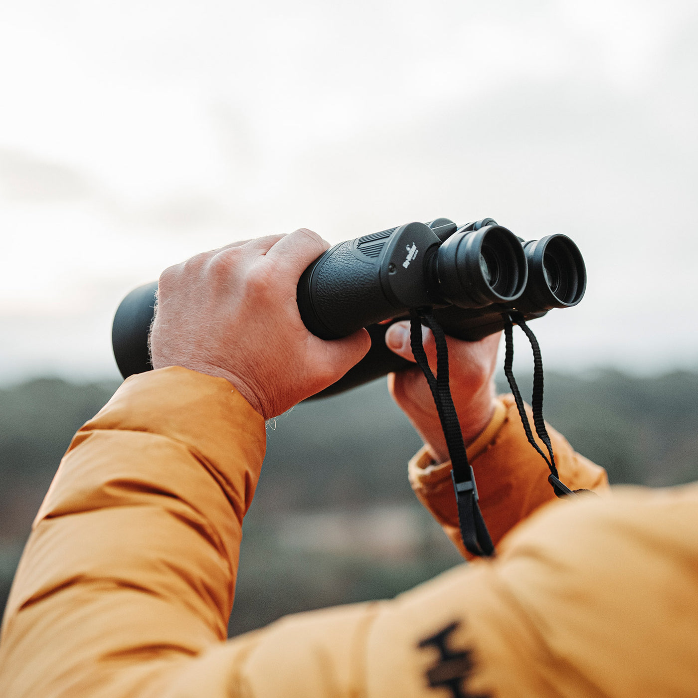 Skywatcher Astro 15x70 Binoculars — Australian Geographic